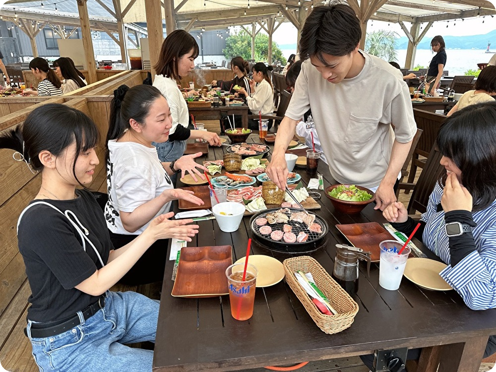 新人リフレッシュ研修バーベキュー会場